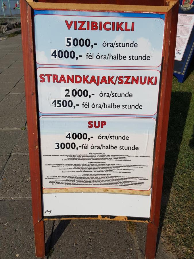 Crystal Es Susanne Panzio Bed and Breakfast Siófok Eksteriør billede